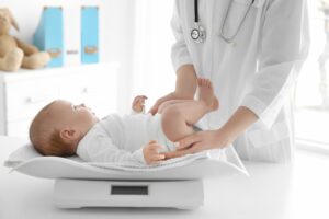 نکات کاربردی و مهم برای وزن گیری نوزاد در یکسال اول