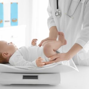 نکات کاربردی و مهم برای وزن گیری نوزاد در یکسال اول