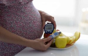دیابت بارداری چیست؟ علائم و سریعترین راه درمان