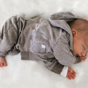 علت بی خوابی نوزاد در شب چیست؟