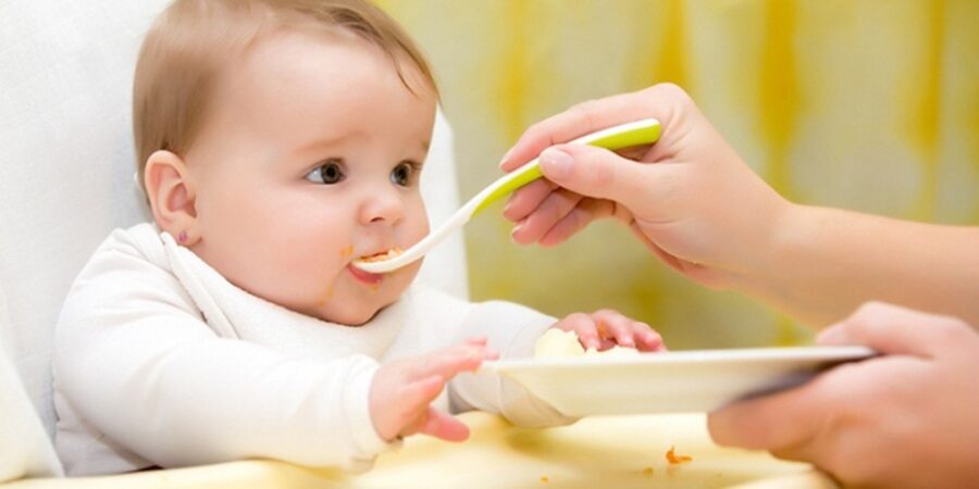 شروع غذای کمکی نوزاد