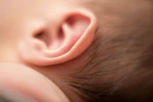 علت عفونت گوش نوزاد